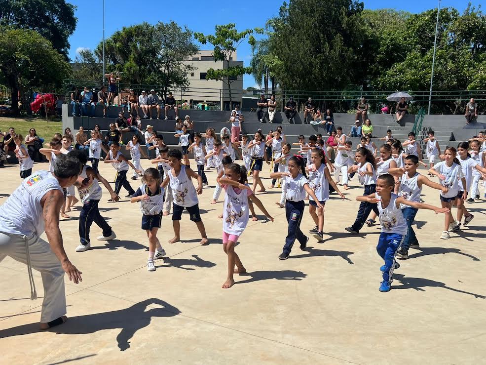 Encerramento da Semana da Capoeira reforça tradição e celebra cultura local