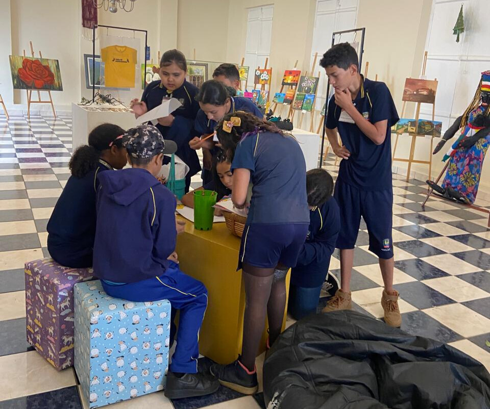 Alunos das Escolas Municipais Rurais se encantam em visita ao Museu Municipal Oswaldo Russomano