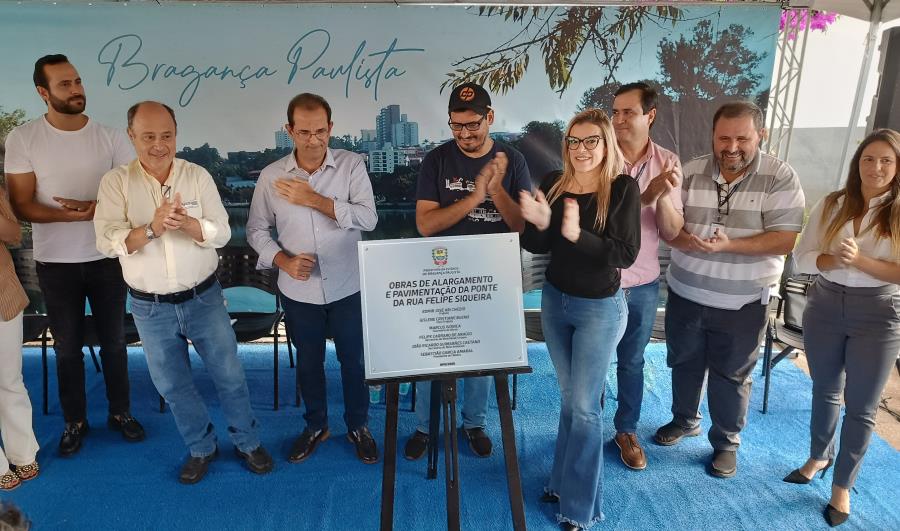 Prefeitura entrega obra de alargamento do córrego e ponte da Rua Felipe Siqueira