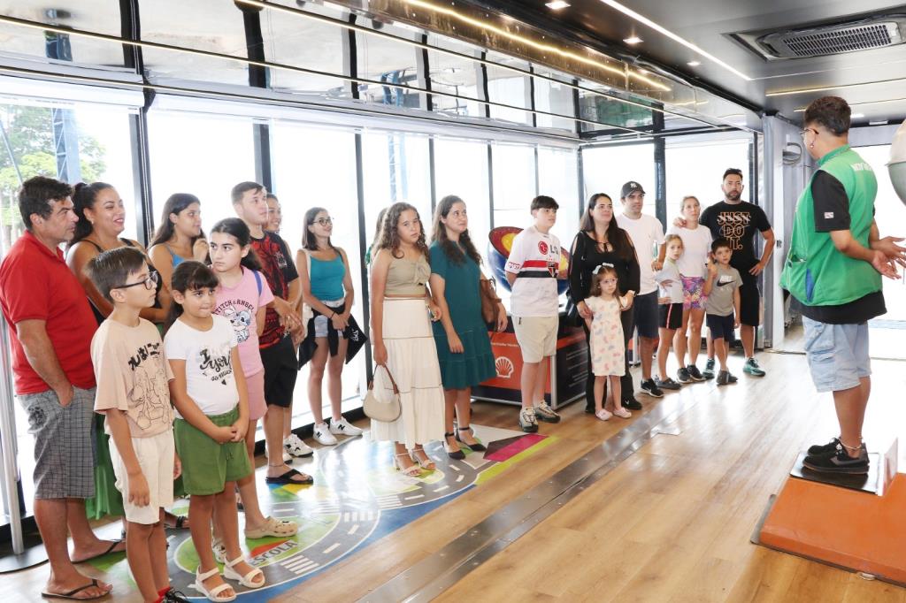 Carreta do Museu Catavento encerra passagem por Bragança Paulista