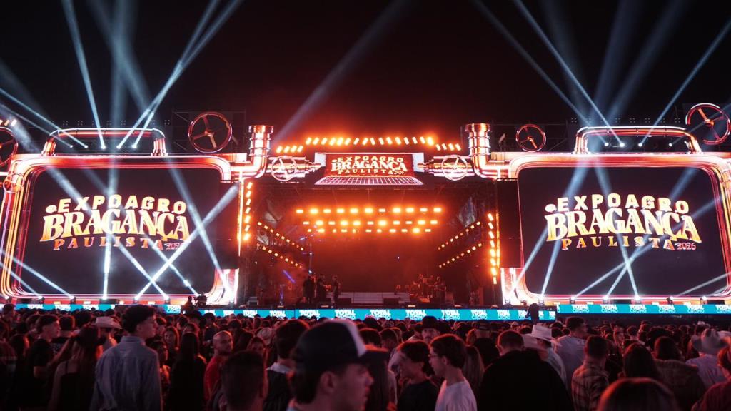 Arena lotada e grandes shows marcam a segunda noite da 59ª Expoagro e 32ª Festa do Peão de Boiadeiro