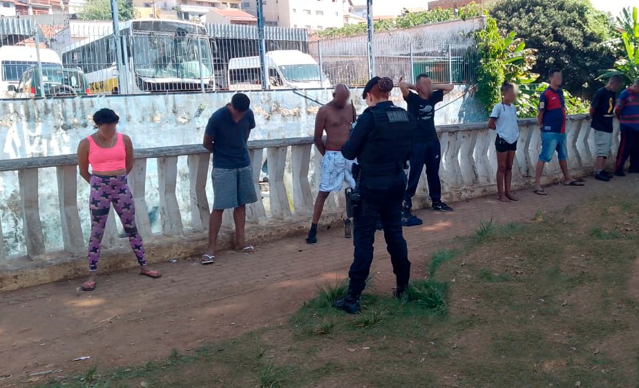 Nova ação de abordagem a moradores em situação de rua prende foragido por roubo