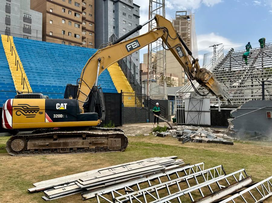 Prefeitura acompanha início da demolição do Estádio Nabi Abi Chedid