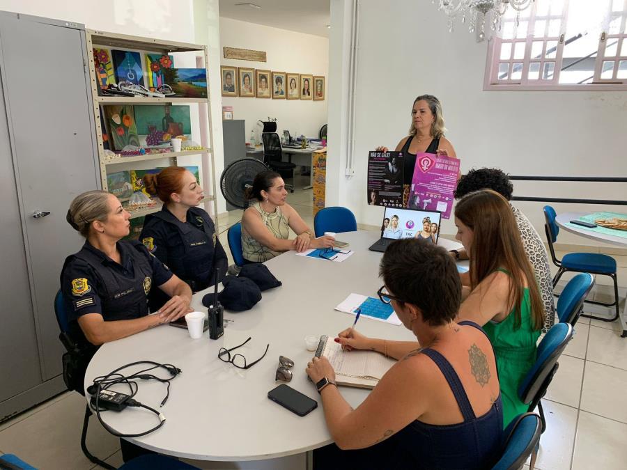 Ações, treinamentos e capacitações norteiam o trabalho de combate à violência contra a mulher em Bragança Paulista