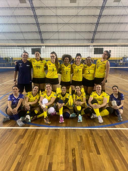 Equipe de Vôlei Feminino Adulto de Bragança Paulista conquista vice- campeonato na Copa Itatiba Regional de Voleibol - Prefeitura de Bragança  Paulista