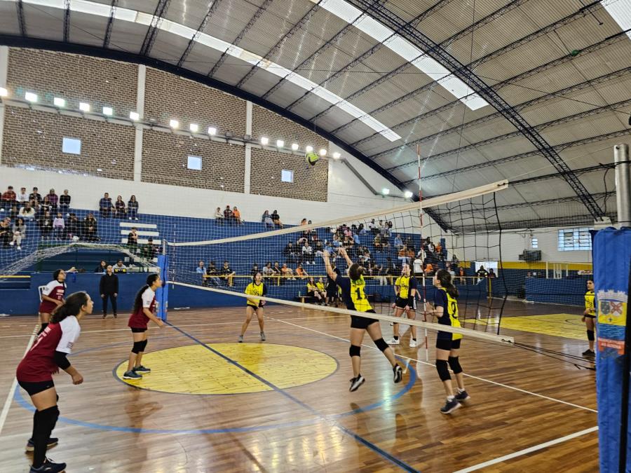 Finais de Futsal e Voleibol da categoria Pré-Mirim movimentam o VI Festival Estudantil de Esportes e Lazer em Bragança Paulista