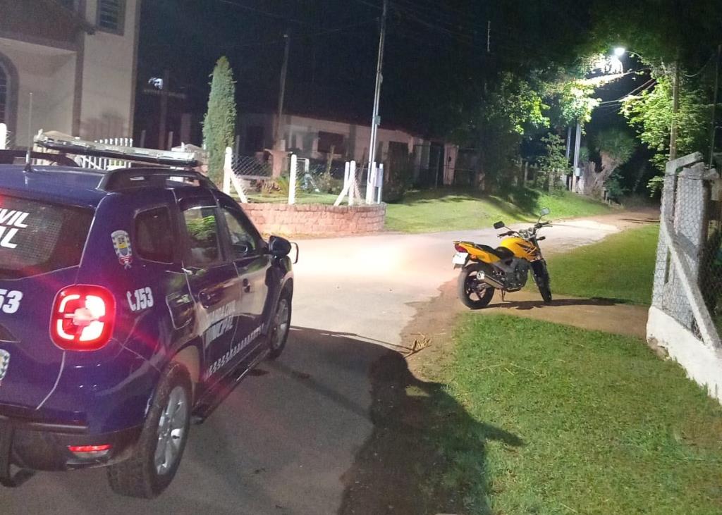 GCM prende homem por receptação e recupera moto furtada