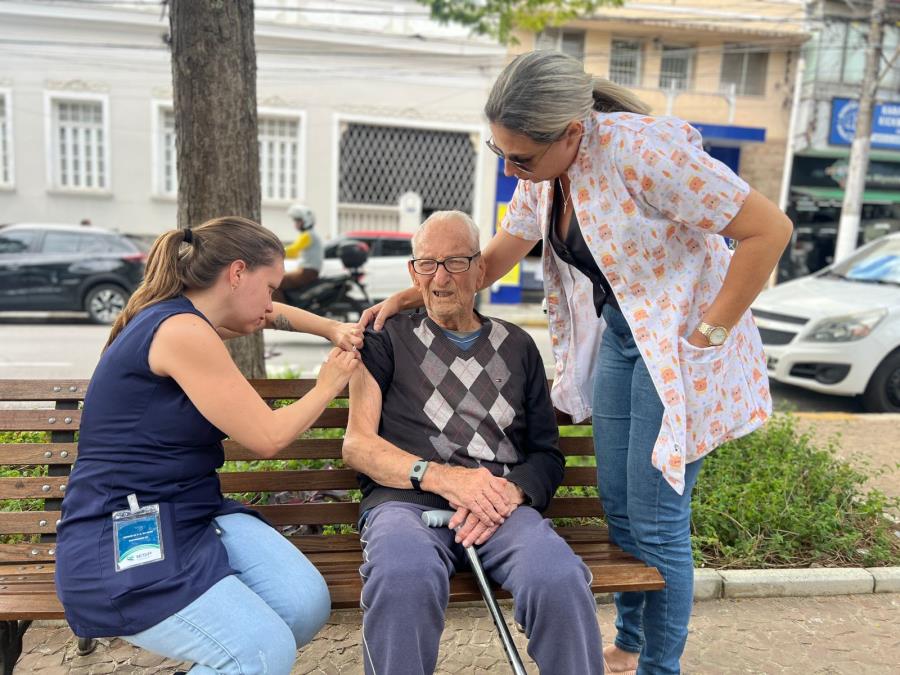 Vacinação contra a gripe continua disponível nas Unidades de Saúde