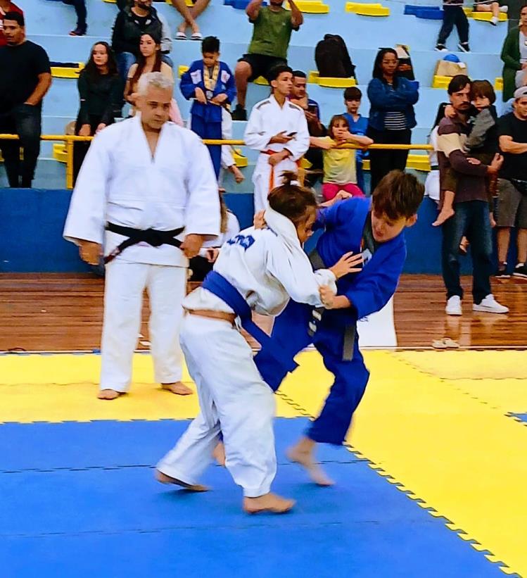 Festival de Judô em homenagem a Tokio Kitami reúne cerca de 300 atletas no Ginásio Lourenço Quilici