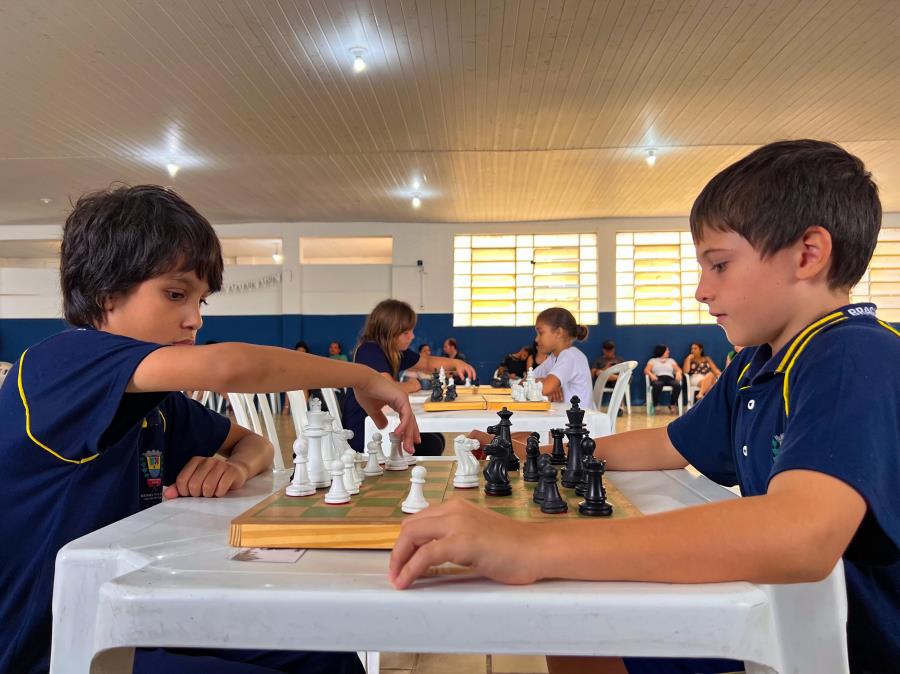 Alunos Da Rede Municipal Participam De Campeonato De Xadrez » Grupo Folha  12 - Suzano TV