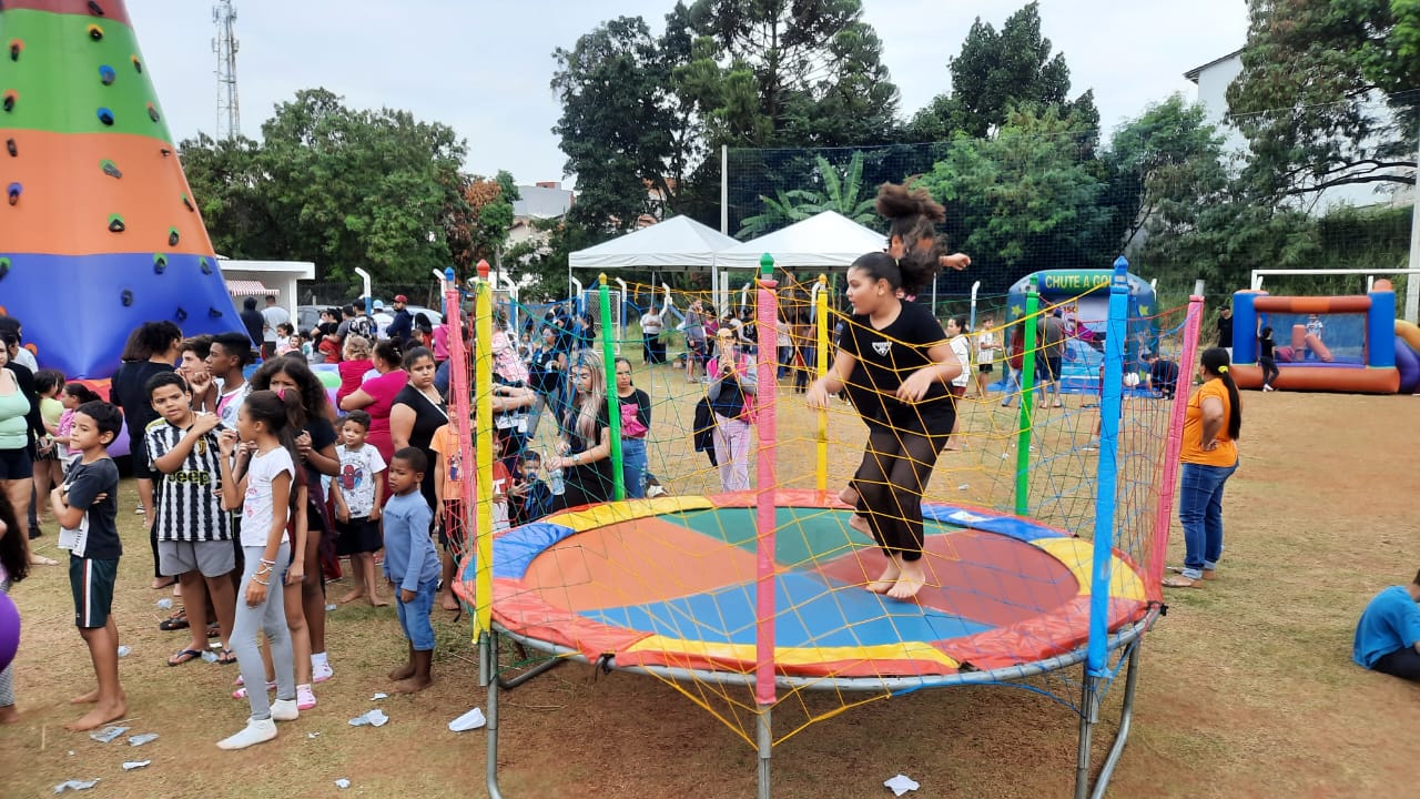 Atividades do "Mais Lazer no Meu Bairro" levam centenas de pessoas a praticar esportes e lazer no Bairro Jardim Iguatemi