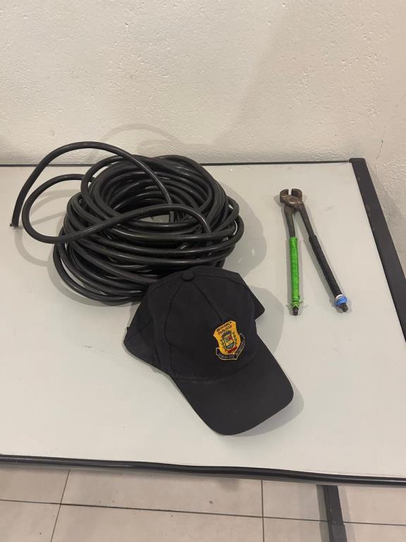 GCM prende dois homens em flagrante por furto de cabos de energia no Centro de Bragança Paulista