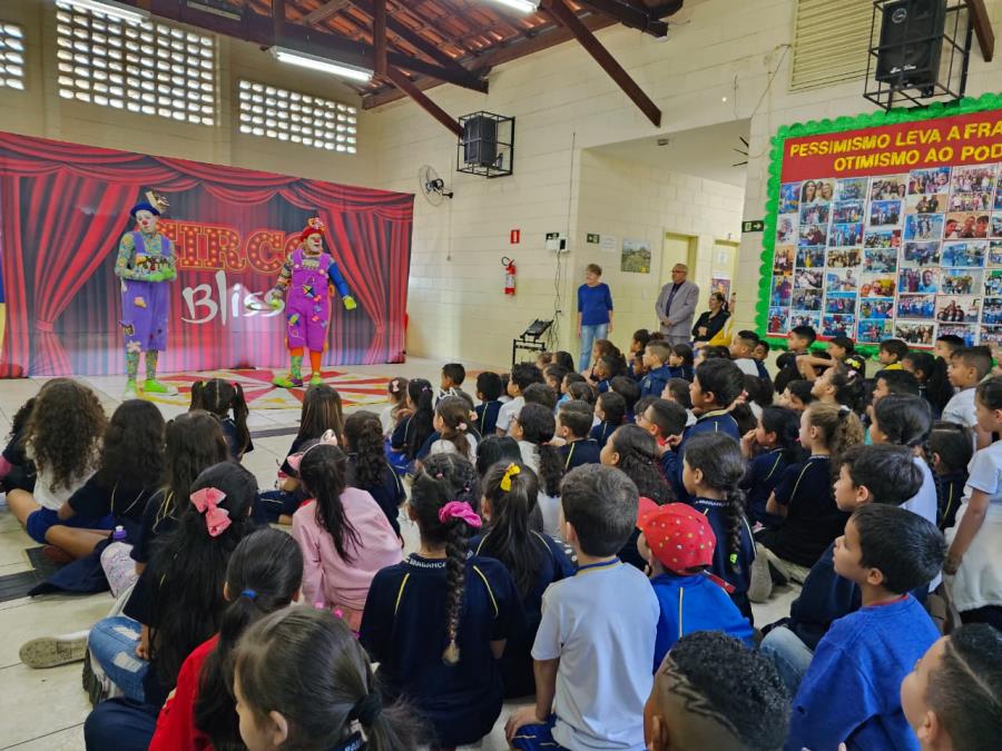 Audiência on-line sobre bullying nas escolas conscientiza profissionais da  educação - Prefeitura de Várzea Paulista