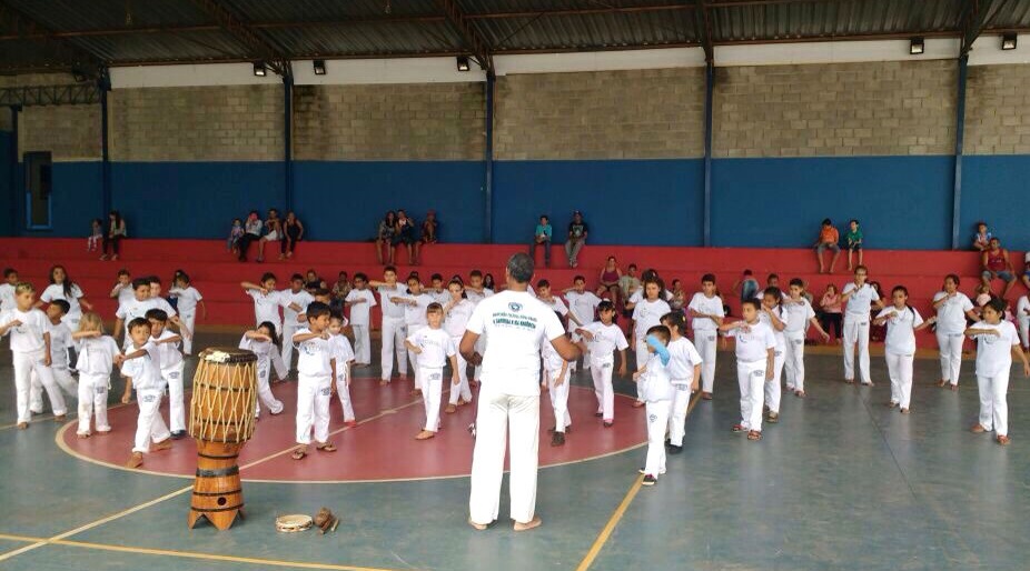 Escolinha de capoeira e Muay Thai no Lourenção e Rubens Batazza