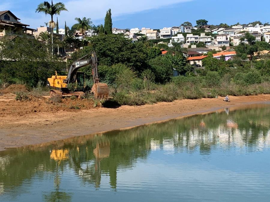 Lago do Orfeu: Trabalhos de recuperação da barragem estão sendo executados   