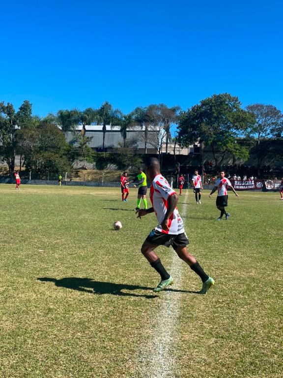 Final da Série B do Campeonato Amador coloca Rio Acima e Pinhalzinho frente a frente no Campo do Ferroviários