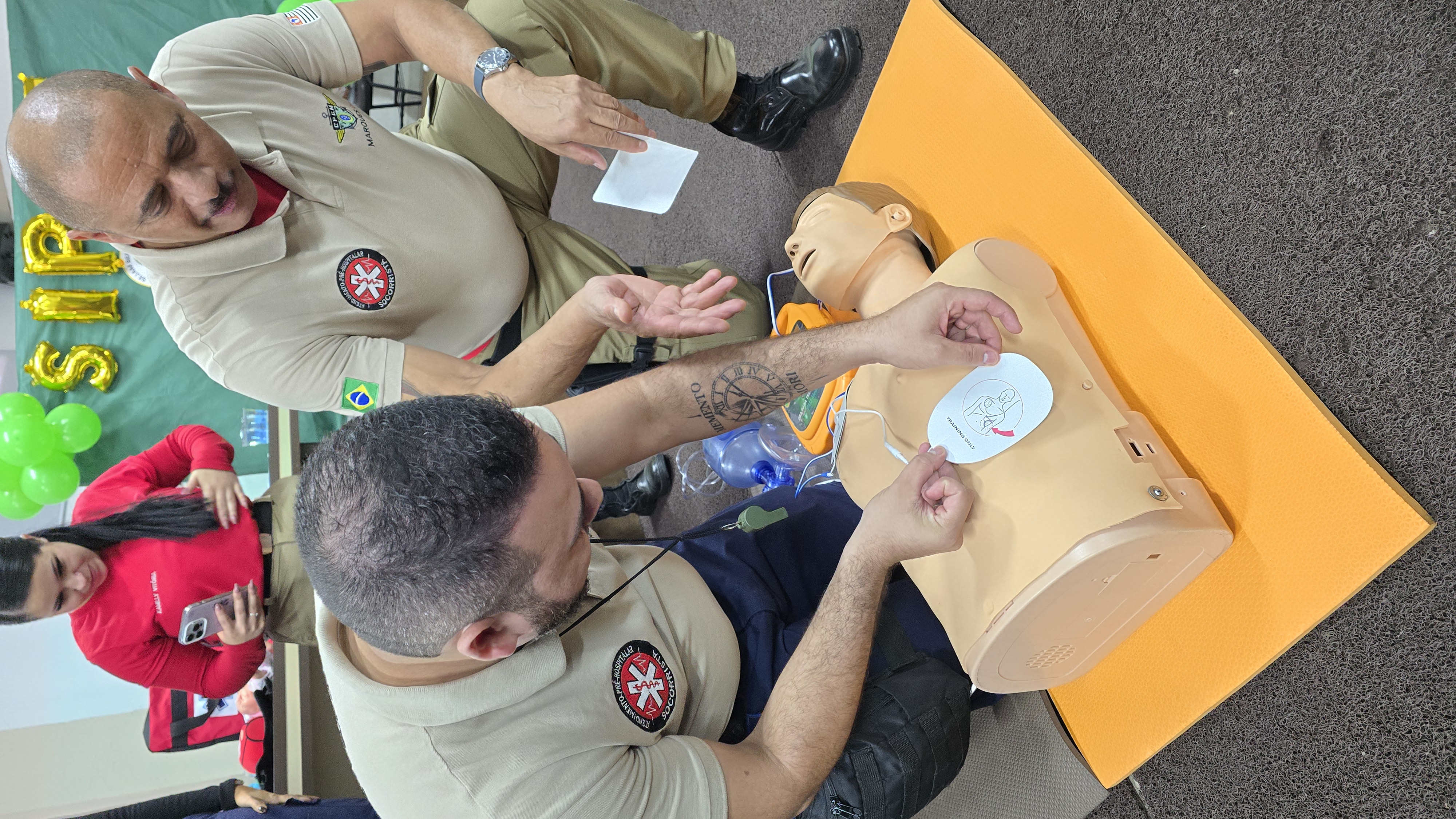 Servidores municipais participam de palestra sobre Primeiros Socorros e identificação de animais peçonhentos