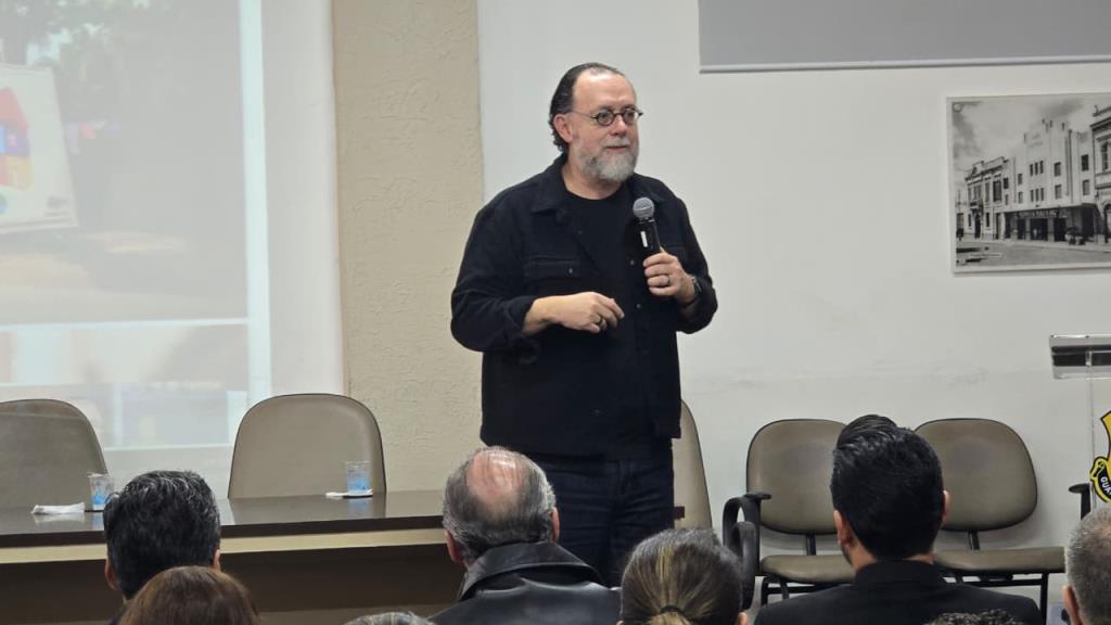 SEMADS promove palestra sobre população em situação de rua e fortalece debate sobre políticas públicas em Bragança Paulista