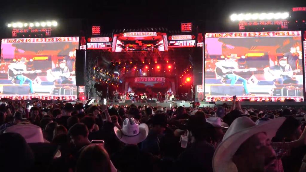 59ª Expoagro e 32ª Festa do Peão de Boiadeiro começa com arena lotada e grandes shows