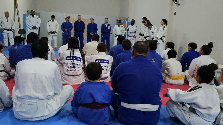 Judocas de Bragança Paulista realizam treinamento solidário para ajudar vítimas de enchentes no Rio Grande do Sul