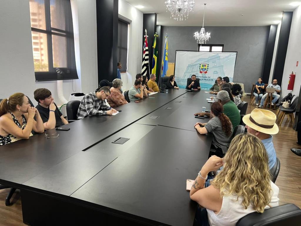 Moradores das regiões da Vila Romana e do Jardim Vista Alegre conhecem projetos de novos conjuntos habitacionais