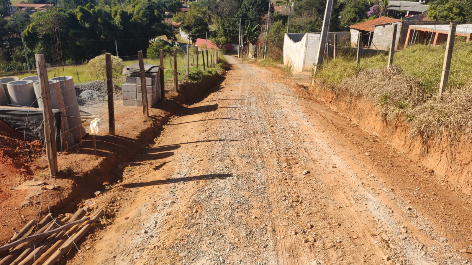 Morro Grande da Boa Vista recebe melhorias nas estradas rurais