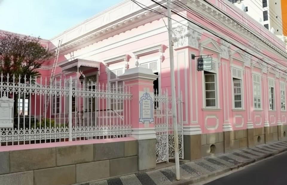 Museu Municipal Oswaldo Russomano segue entre os espaços mais visitados e celebra aniversário com nova exposição