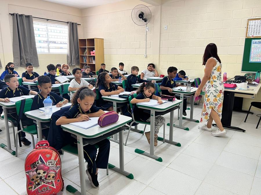 Prefeitura moderniza mobiliários das escolas municipais desde 2017