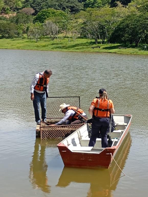 Prefeitura amplia capacidade de retenção de águas pluviais no Lago do Condomínio Vale das Águas pelo Programa “De Olho na Chuva”