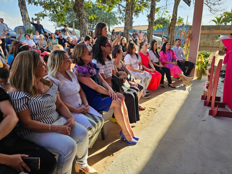Primeira-Dama prestigia inauguração da nova sede da ONG Projeto Rendar