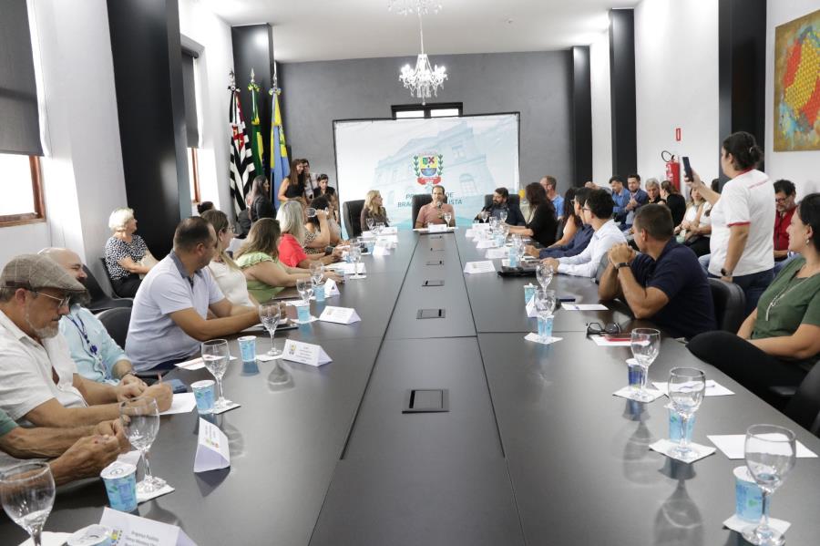 Bragança Paulista sedia a primeira reunião da APRECESP e AMITESP em 2025