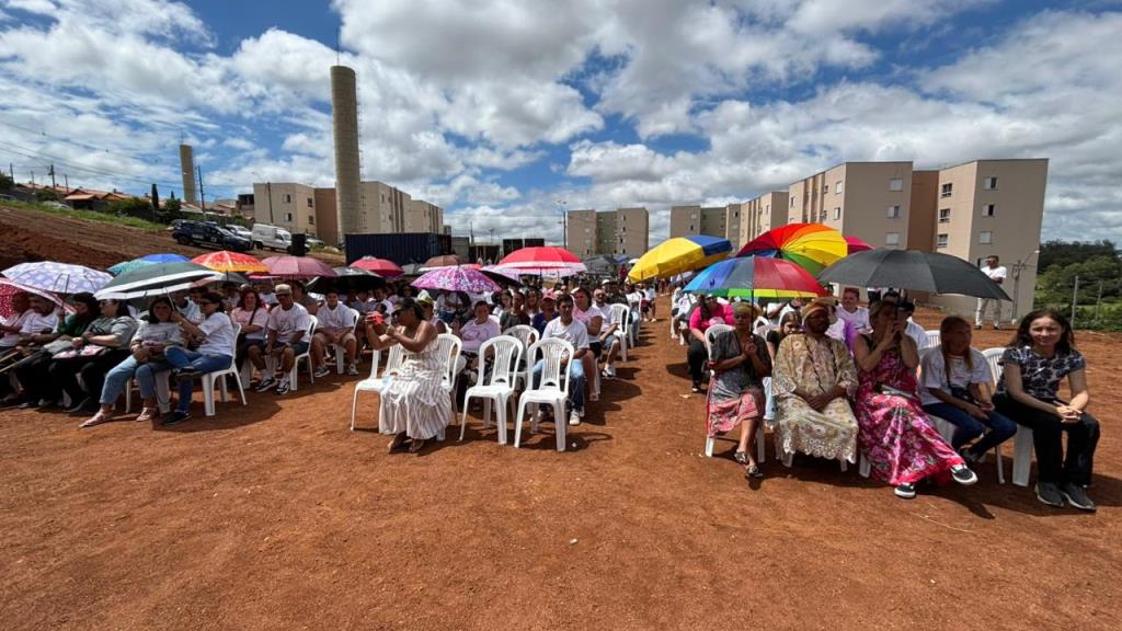 Lançada a pedra fundamental do Condomínio Residencial Dr. Jesus Adib Abi Chedid