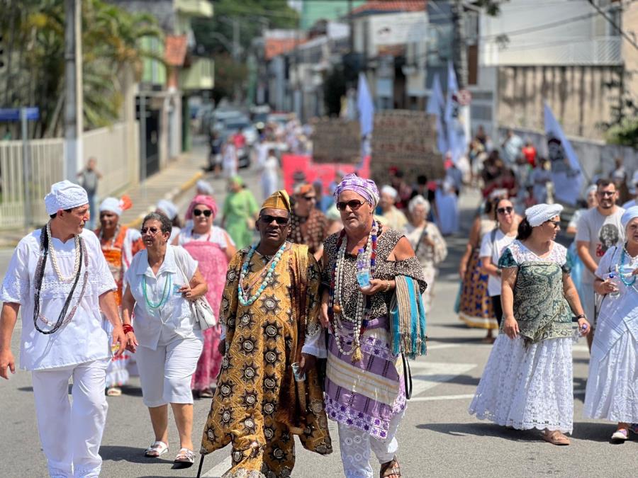 Bragança Paulista realiza Caminhada da Consciência Negra em celebração à cultura afro-brasileira e à igualdade racial
