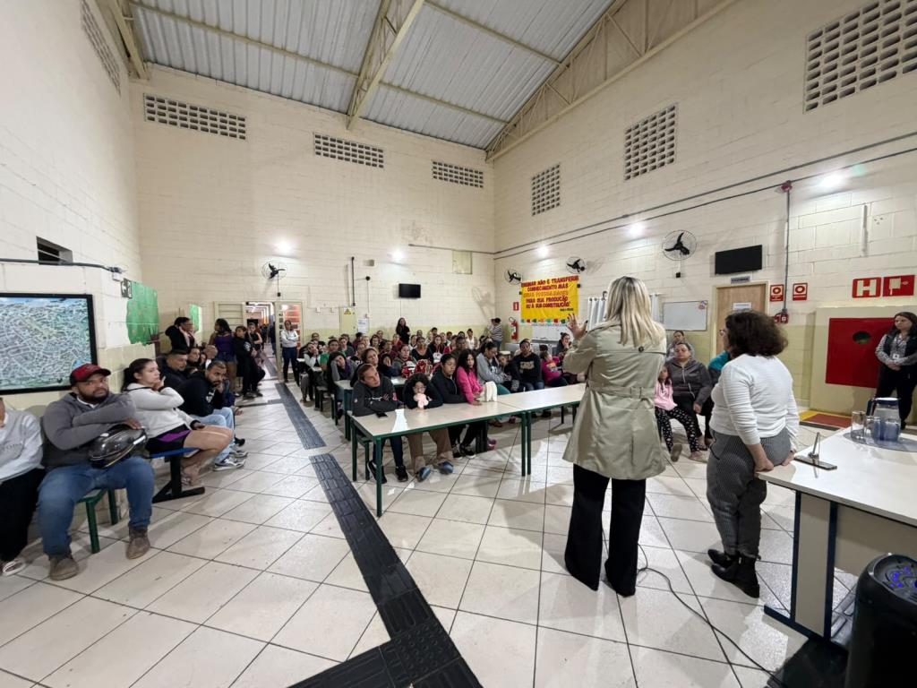Saúde e Educação realizam reunião com pais da E.M. Prof.ª Maria Lossasso Sabella