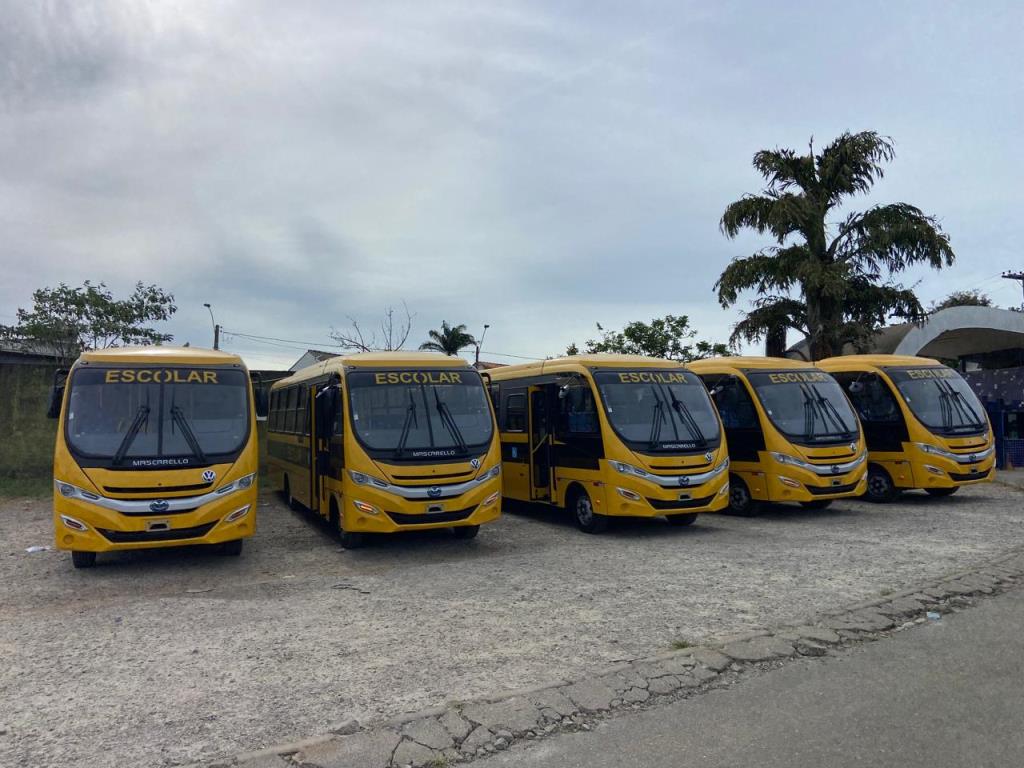Transporte escolar gratuito recebe novos veículos e completa renovação da frota