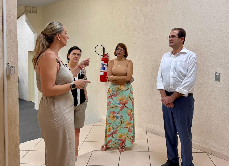 Prefeito e Vice visitam Polo UAB e anunciam que espaço receberá novos cursos