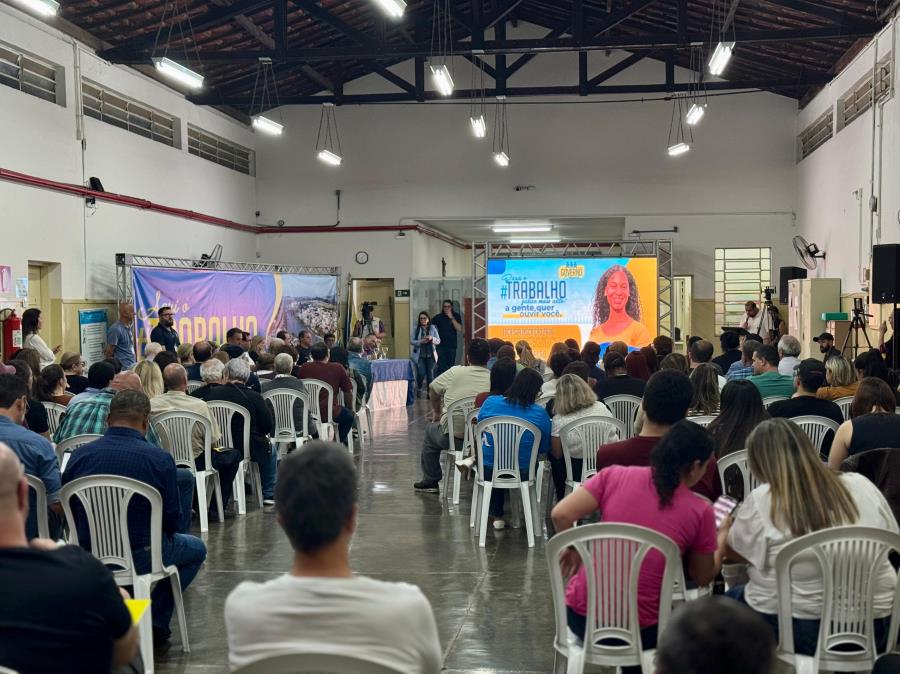 Com participação da população, Governo Social retorna e já realiza serviços nos bairros