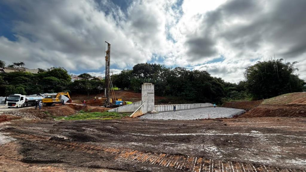 Visita técnica acompanha obras no Lago do Orfeu e no Córrego Lavapés