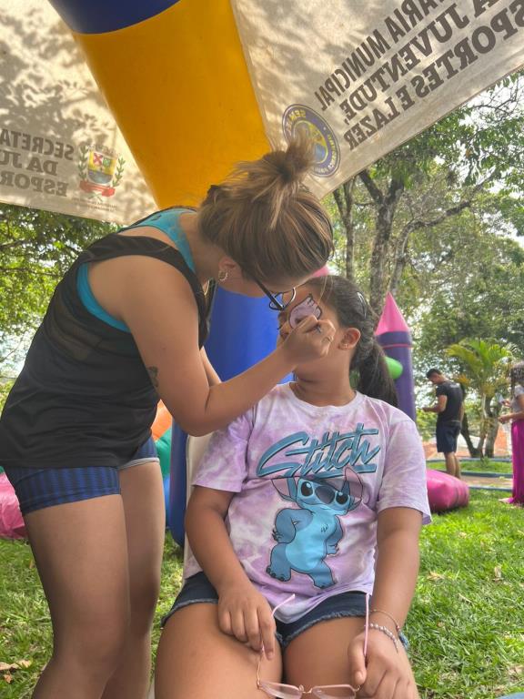 “Projeto Brincaê” leva diversão e esporte à Vila Aparecida