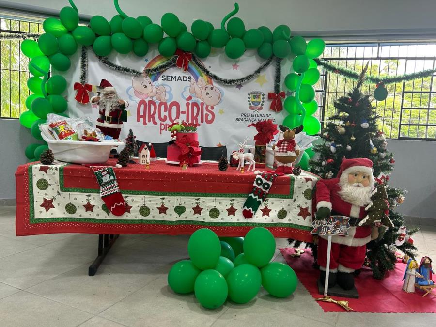 Prefeitura realiza última entrega de kits do Projeto Arco-Íris em 2024