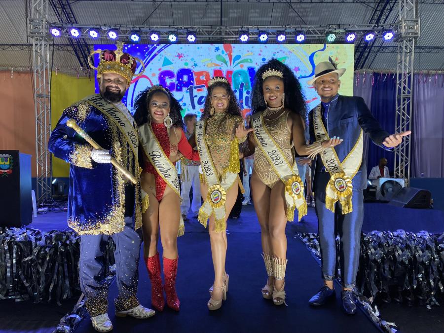 Formada Corte do Carnaval Família 2023 de Bragança Paulista