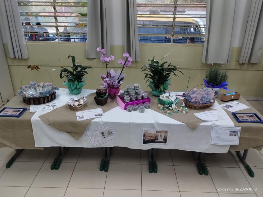 Feira do Projeto JEPP continua em escolas municipais com iniciativas criativas e sustentáveis