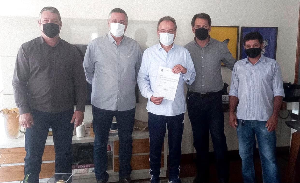 PREFEITO E VEREADORES EM BUSCA DE VERBAS PARA TIMBURI