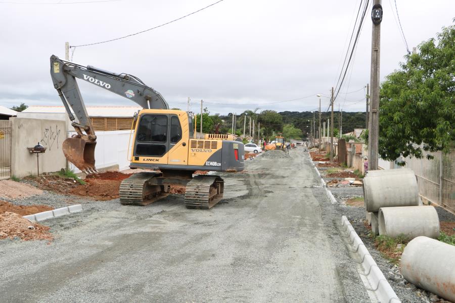 Bairro Santa Terezinha recebe importantes obras através do Programa Avança Fazenda Rio Grande