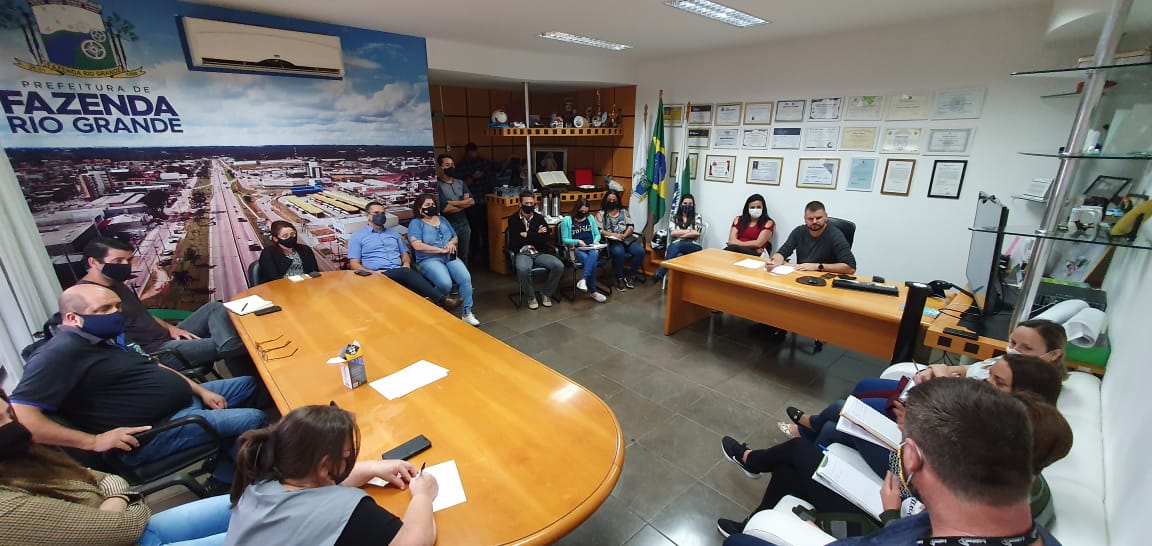 Fazenda Rio Grande cria comitê para discutir retorno seguro às aulas, ainda sem previsão de data