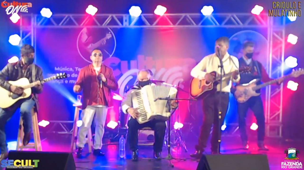 Crioulo e Mulatinho animam o domingo ao som de sertanejo raiz