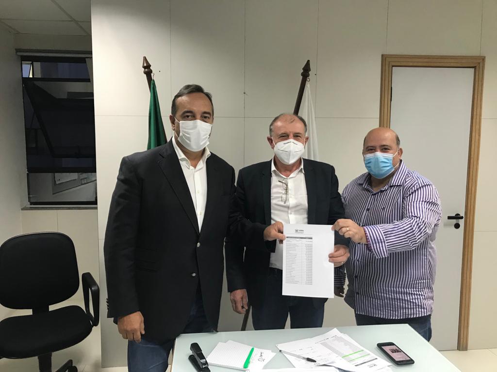 Dr Nassib garante o maior programa de investimentos para Fazenda Rio Grande junto à Sedu