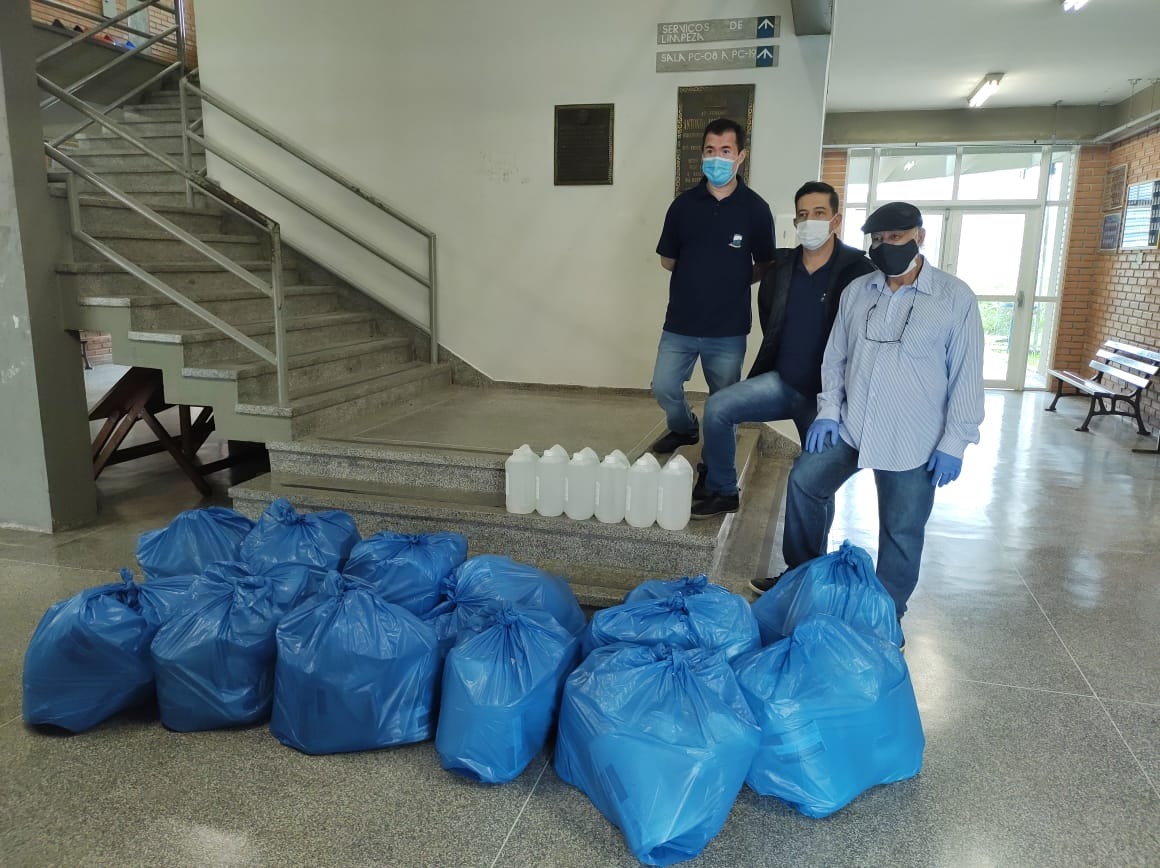 Secretaria de Saúde recebe doações de equipamentos da UFPR para o combate à Covid-19