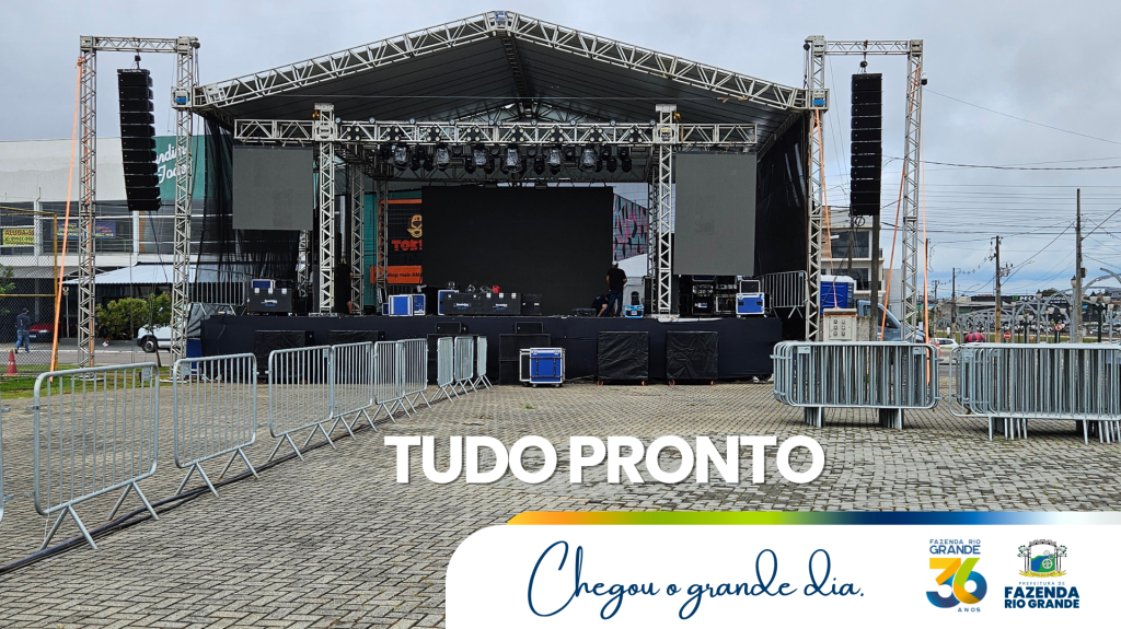 Praça Brasil recebe os últimos ajustes para o evento do aniversário de 36 anos de Fazenda Rio Grande