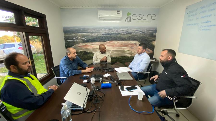 Prefeitura de Fazenda Rio Grande notifica Estre por causa de mau odor